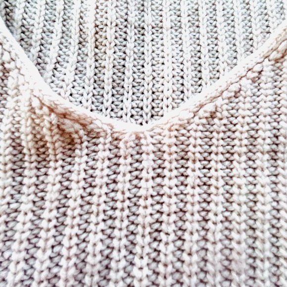 ***SOLD***
Debut Dusty Rose Oversized Sweater / Pre Owned - Picture 6 of 10